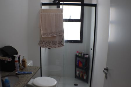 Apartamento à venda com 120m², 3 quartos e 2 vagas Apartamento à venda com 120m², 3 quartos e 2 vagasBanheiro da Suíte 2