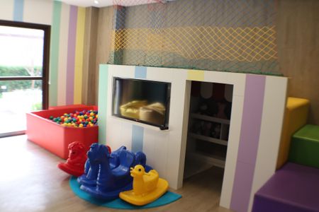 Apartamento à venda com 120m², 3 quartos e 2 vagas Apartamento à venda com 120m², 3 quartos e 2 vagasÁrea comum - Brinquedoteca