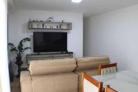 Apartamento à venda com 120m², 3 quartos e 2 vagas Apartamento à venda com 120m², 3 quartos e 2 vagasSala