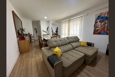 Apartamento à venda com 120m², 3 quartos e 2 vagas Apartamento à venda com 120m², 3 quartos e 2 vagasSala