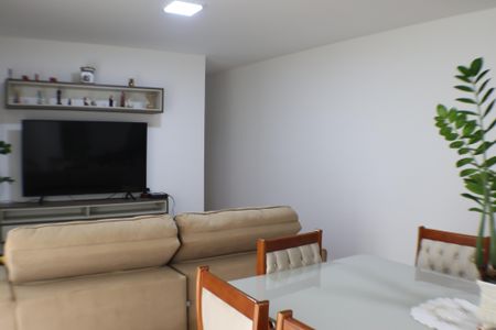 Apartamento à venda com 120m², 3 quartos e 2 vagas Apartamento à venda com 120m², 3 quartos e 2 vagasSala