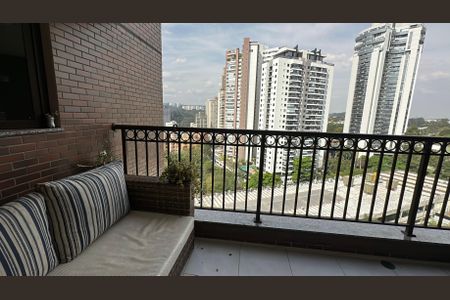 Apartamento à venda com 120m², 3 quartos e 2 vagas Apartamento à venda com 120m², 3 quartos e 2 vagasVaranda