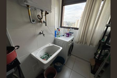 Apartamento à venda com 120m², 3 quartos e 2 vagas Apartamento à venda com 120m², 3 quartos e 2 vagasÁrea de Serviço