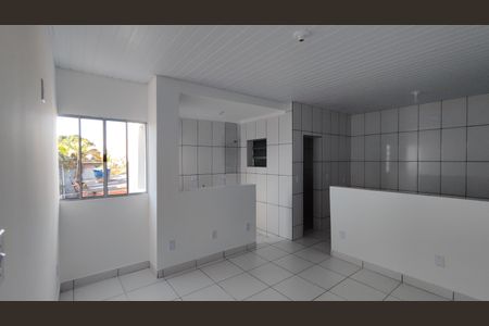 Sala de casa para alugar com 2 quartos, 50m² em Jardim Robru, São Paulo