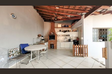 Casa à venda com 150m², 4 quartos e 1 vaga Casa à venda com 150m², 4 quartos e 1 vagaÁrea gourmet