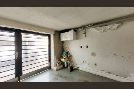 Casa à venda com 150m², 4 quartos e 1 vaga Casa à venda com 150m², 4 quartos e 1 vagaGaragem