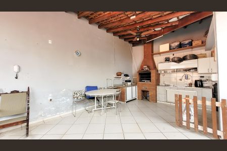 Casa à venda com 150m², 4 quartos e 1 vaga Casa à venda com 150m², 4 quartos e 1 vagaÁrea gourmet