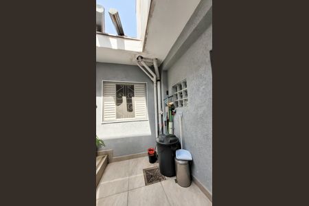 Casa à venda com 150m², 4 quartos e 1 vaga Casa à venda com 150m², 4 quartos e 1 vagaQuintal