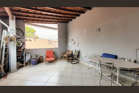 Casa à venda com 150m², 4 quartos e 1 vaga Casa à venda com 150m², 4 quartos e 1 vagaÁrea gourmet