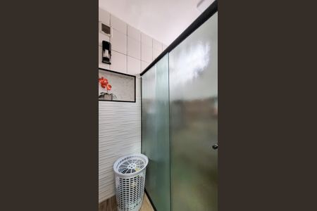 Casa à venda com 150m², 4 quartos e 1 vaga Casa à venda com 150m², 4 quartos e 1 vagaBanheiro Social