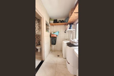 Casa à venda com 150m², 4 quartos e 1 vaga Casa à venda com 150m², 4 quartos e 1 vagaÁrea de Serviço