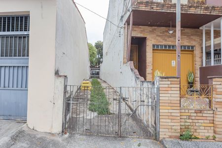 Casa à venda com 213m², 3 quartos e 3 vagasFachada