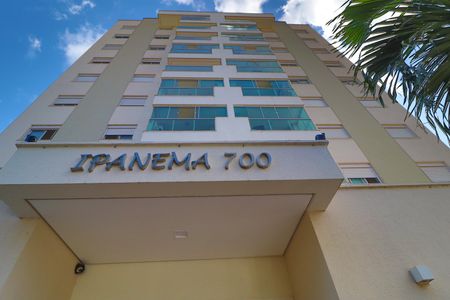 Apartamento para alugar com 109m², 3 quartos e 2 vagasFachada
