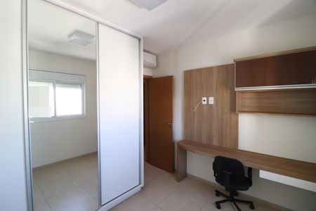 Apartamento para alugar com 109m², 3 quartos e 2 vagasQuarto 2