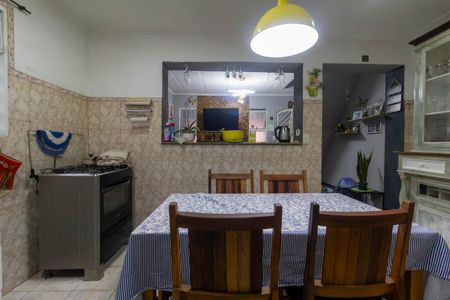 Casa à venda com 200m², 3 quartos e 1 vaga Casa à venda com 200m², 3 quartos e 1 vagaCozinha