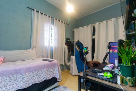 Casa à venda com 200m², 3 quartos e 1 vaga Casa à venda com 200m², 3 quartos e 1 vagaQuarto 3
