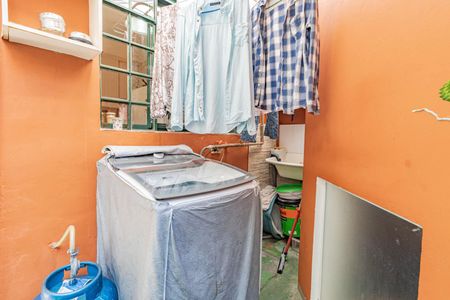 Casa à venda com 100m², 3 quartos e 1 vagaÁrea de Serviço