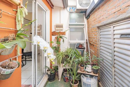 Casa à venda com 100m², 3 quartos e 1 vagaÁrea de Serviço