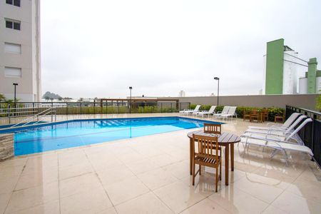 Apartamento à venda com 89m², 3 quartos e 2 vagas Apartamento à venda com 89m², 3 quartos e 2 vagasÁrea comum - Piscina