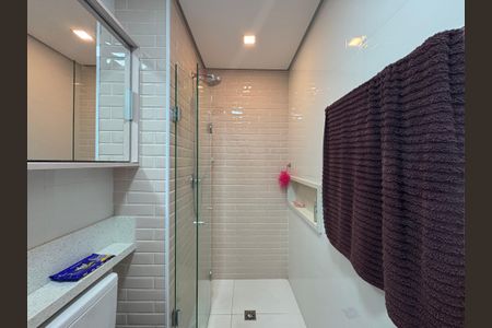 Apartamento à venda com 89m², 3 quartos e 2 vagas Apartamento à venda com 89m², 3 quartos e 2 vagasBanheiro da suíte 1