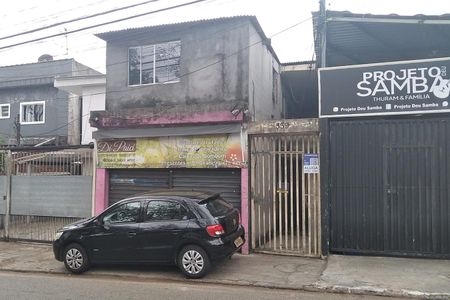 Casa para alugar com 35m², 1 quarto e sem vaga Casa para alugar com 35m², 1 quarto e sem vagaFachada
