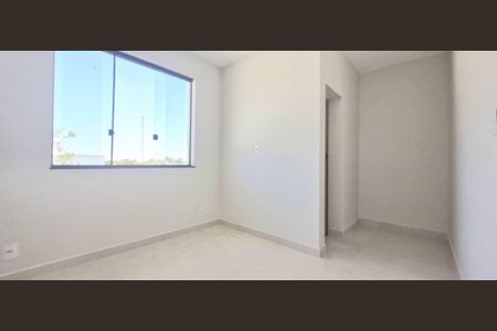 Casa à venda com 180m², 3 quartos e 2 vagas Casa à venda com 180m², 3 quartos e 2 vagasSuíte