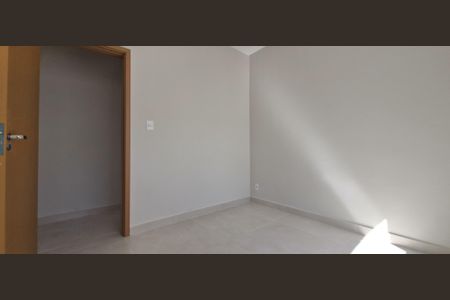 Casa à venda com 180m², 3 quartos e 2 vagas Casa à venda com 180m², 3 quartos e 2 vagasQuarto 2