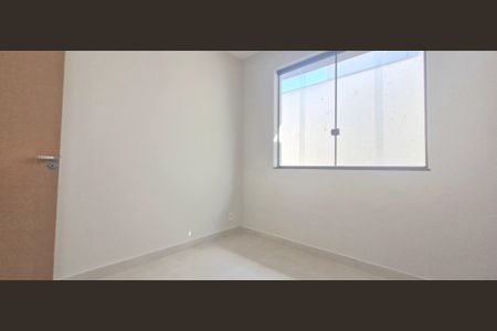 Casa à venda com 180m², 3 quartos e 2 vagas Casa à venda com 180m², 3 quartos e 2 vagasQuarto 1
