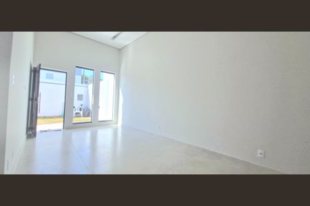 Sala de casa à venda com 3 quartos, 180m² em Jardim Imperial, Lagoa Santa