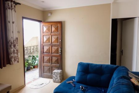 Casa à venda com 125m², 3 quartos e 2 vagasSala