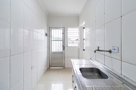 Cozinha de casa para alugar com 1 quarto, 26m² em Campo Limpo, São Paulo