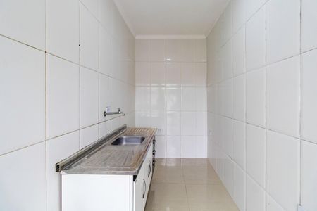 Cozinha de casa para alugar com 1 quarto, 26m² em Campo Limpo, São Paulo