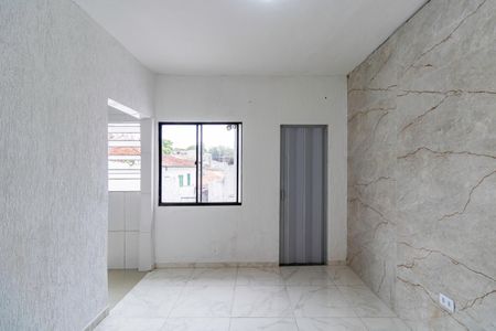Sala/Quarto de casa para alugar com 1 quarto, 26m² em Campo Limpo, São Paulo