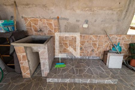 Casa à venda com 80m², 2 quartos e 2 vagas