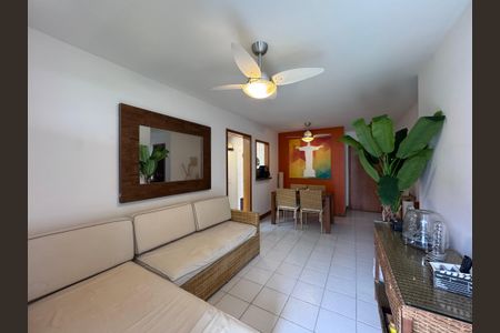 Sala de apartamento para alugar com 2 quartos, 70m² em Barra da Tijuca, Rio de Janeiro