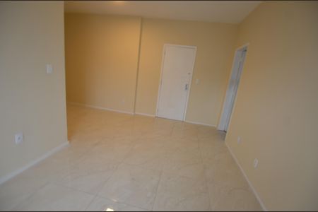Sala de apartamento para alugar com 2 quartos, 105m² em Campinho, Rio de Janeiro