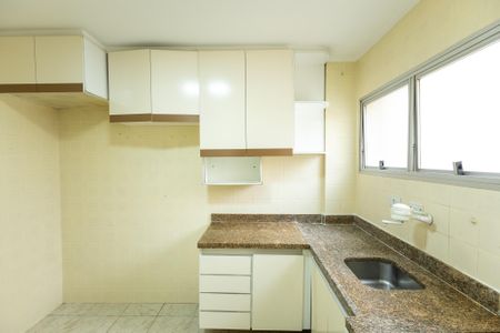 Apartamento à venda com 69m², 3 quartos e 2 vagas Apartamento à venda com 69m², 3 quartos e 2 vagasCozinha