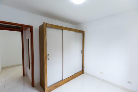 Apartamento à venda com 69m², 3 quartos e 2 vagas Apartamento à venda com 69m², 3 quartos e 2 vagasQuarto 2