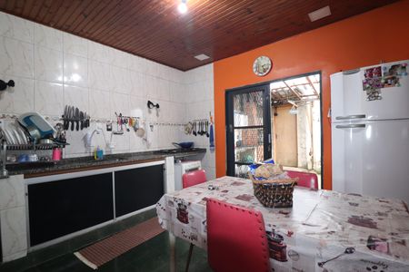 Casa à venda com 800m², 3 quartos e 8 vagasCozinha