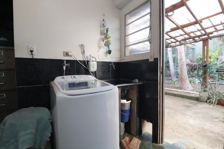 Casa à venda com 800m², 3 quartos e 8 vagasÁrea de Serviço