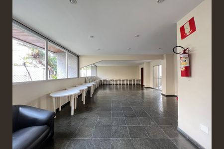 Apartamento à venda com 150m², 3 quartos e 3 vagas Apartamento à venda com 150m², 3 quartos e 3 vagasSalão de jogos