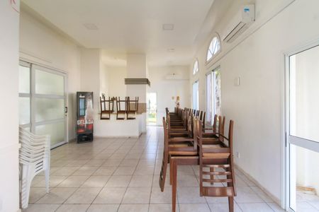 Apartamento à venda com 48m², 2 quartos e 1 vaga Apartamento à venda com 48m², 2 quartos e 1 vagaÁrea comum - Salão de festas