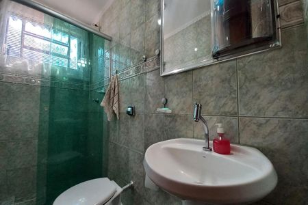 Banheiro de casa à venda com 2 quartos, 250m² em Parque Jambeiro, Campinas