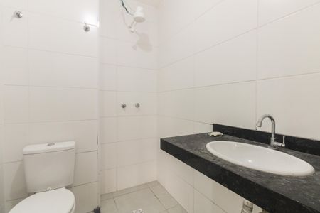 Apartamento à venda com 116m², 2 quartos e 1 vaga Apartamento à venda com 116m², 2 quartos e 1 vagaBanheiro