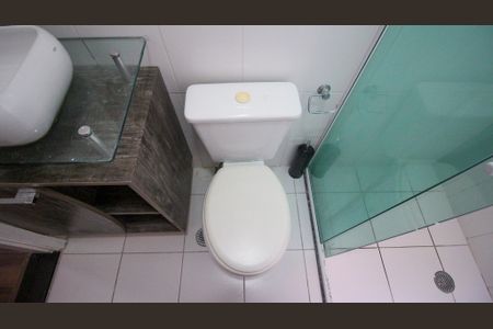 Apartamento à venda com 64m², 2 quartos e 1 vaga Apartamento à venda com 64m², 2 quartos e 1 vagaBanheiro Social