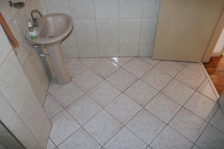 Apartamento à venda com 80m², 2 quartos e sem vagaBanheiro Social