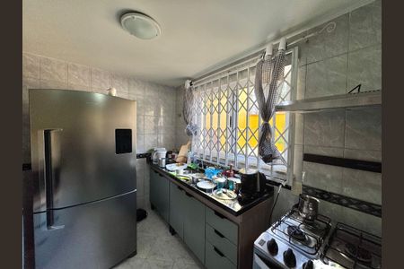 Casa de condomínio à venda com 150m², 3 quartos e 1 vaga Casa de condomínio à venda com 150m², 3 quartos e 1 vagaCozinha e Área de Serviço