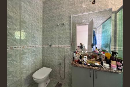 Casa de condomínio à venda com 150m², 3 quartos e 1 vaga Casa de condomínio à venda com 150m², 3 quartos e 1 vagaSuíte - Banheiro