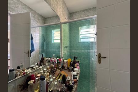 Casa de condomínio à venda com 150m², 3 quartos e 1 vaga Casa de condomínio à venda com 150m², 3 quartos e 1 vagaSuíte - Banheiro