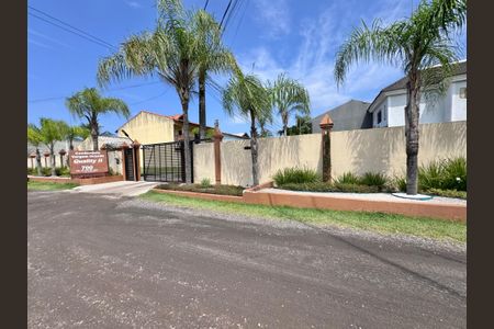 Casa de condomínio à venda com 150m², 3 quartos e 1 vaga Casa de condomínio à venda com 150m², 3 quartos e 1 vagaFachada